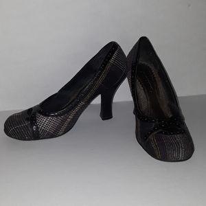 Bongo Plaid Pumps Size 7